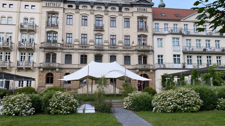 WhatsApp Image 2025-12-19 at 13.00.50 (2)